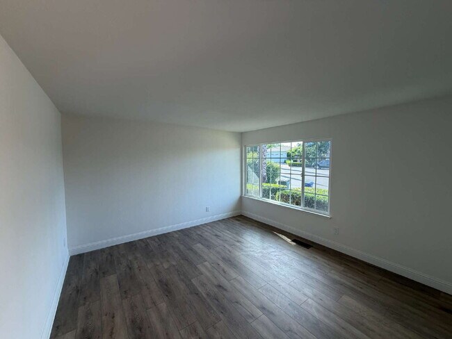 Photo - 1089 Honey Ct