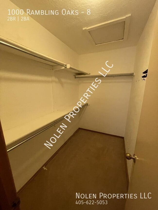 Photo - 1000 Rambling Oaks Dr