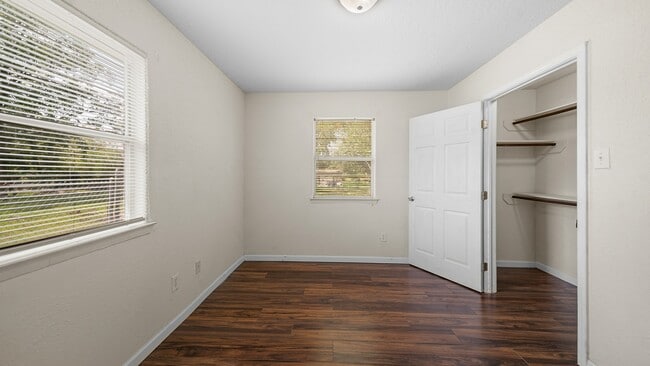 Building Photo - 2216 Avenue F