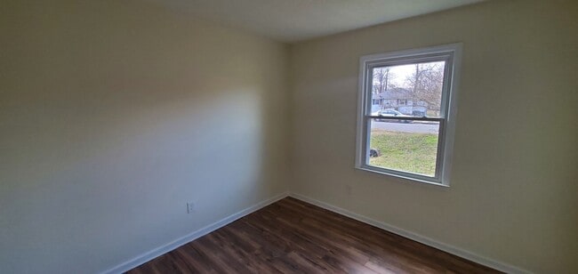 Photo - 1126 Easton Rd