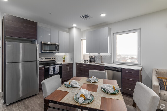 2 BR, 1 BA - 869SF - Kitchen