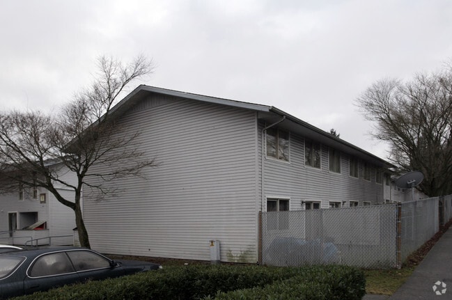Jackson Park Village Apartments For Rent in Seattle, WA