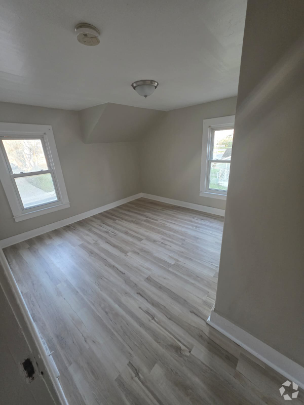 Building Photo - 349 Baldwin Ave Rental