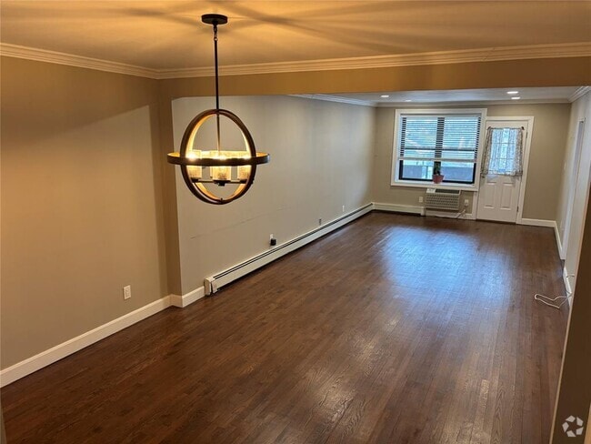 Building Photo - 101 Jackson Ave Unit 3M Rental