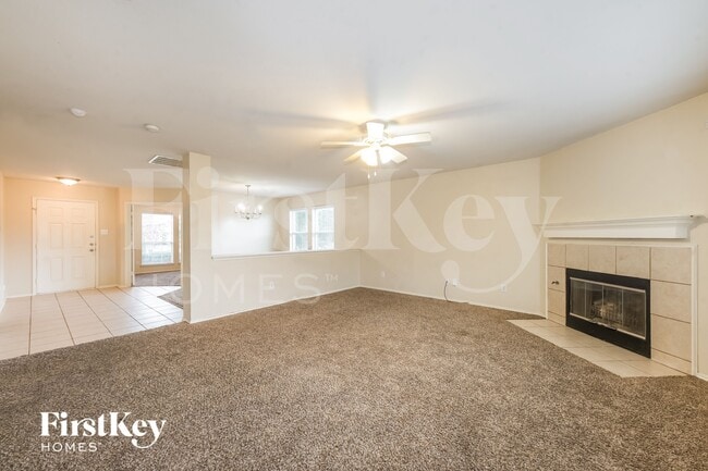 Photo - 414 Hackberry Dr