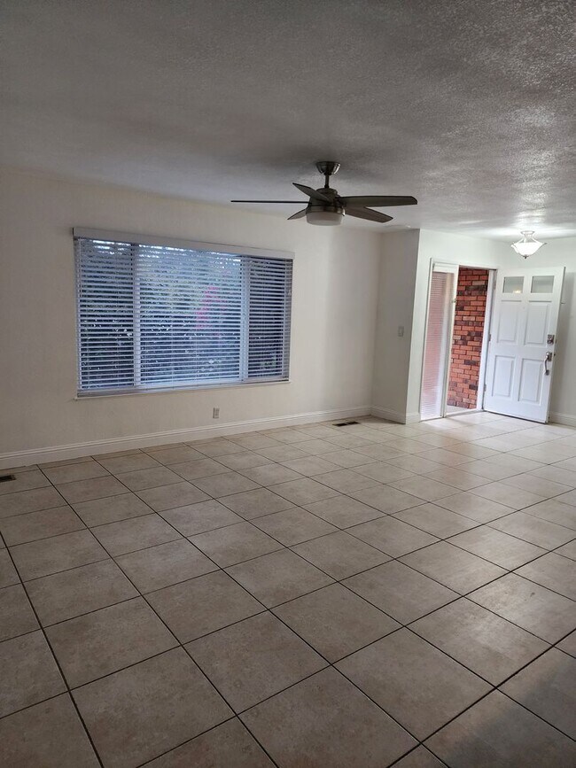 3 Bedroom 2 bath with 2 car garage off of Rental House Rental in