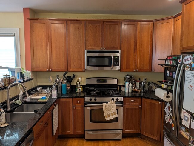 Building Photo - 40 Prince St Unit 40A Rental