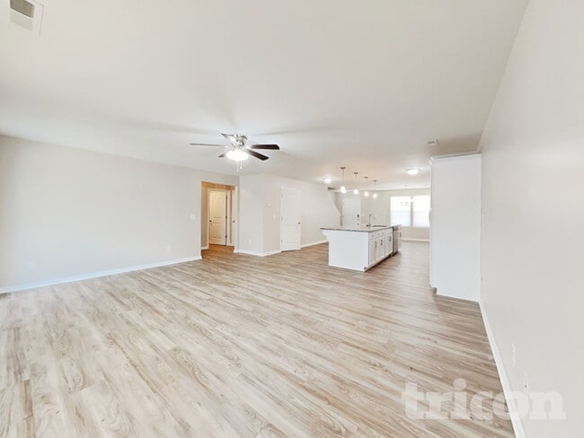 Photo - 1705 Sawtooth Ct