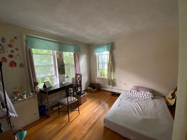 Photo - 313 Tappan St Unit 3