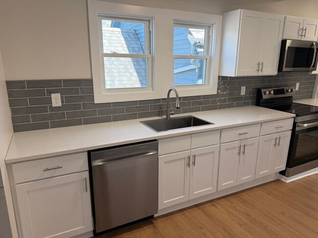 Photo - 202 Vermont St Unidad upper