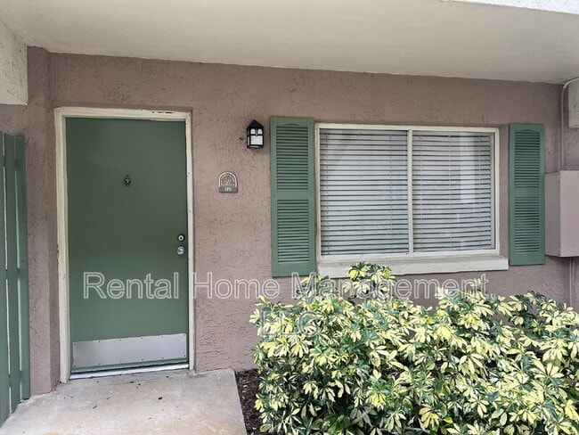 Building Photo - 139 Oyster Bay Cir Unit #170 Rental