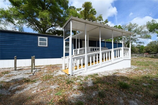 Building Photo - 7457 NE 349 Hwy
