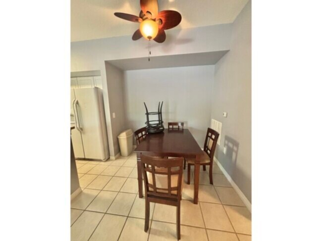 Photo - Annual 2-bedroom Condo in The Gardens At Beach Walk! Water Included!