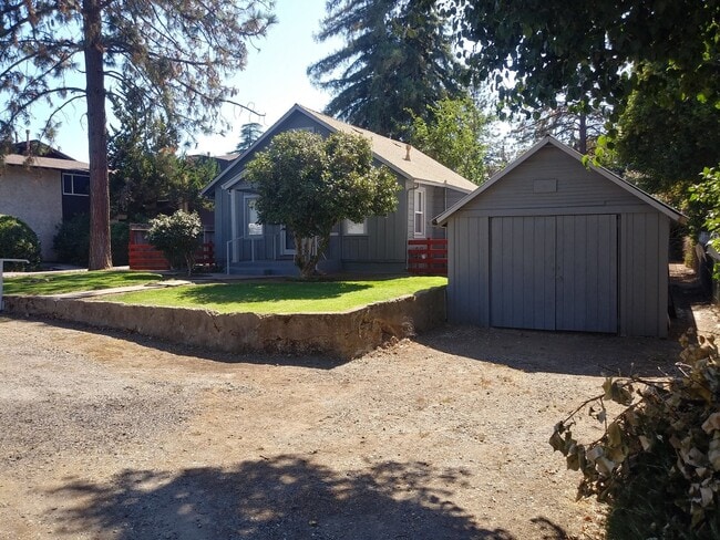 Photo - BEAUTIFUL HOME ON LARGE LOT W/ ADDITIONAL OFFICE SPACE