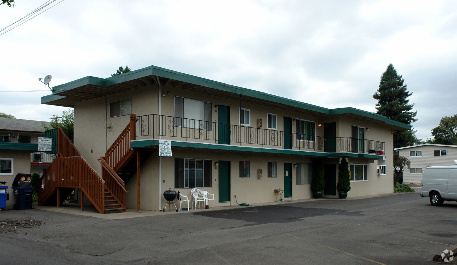 Photo - The Holly Apartments