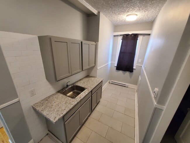 Building Photo - 91 Highfield St Unit 1