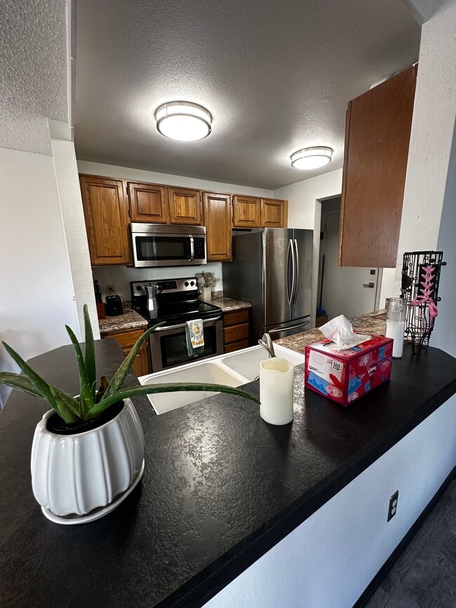 Building Photo - 201 Barrow St Unit 312