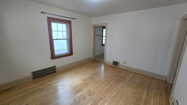 Photo - 1727 E Morgan Ave