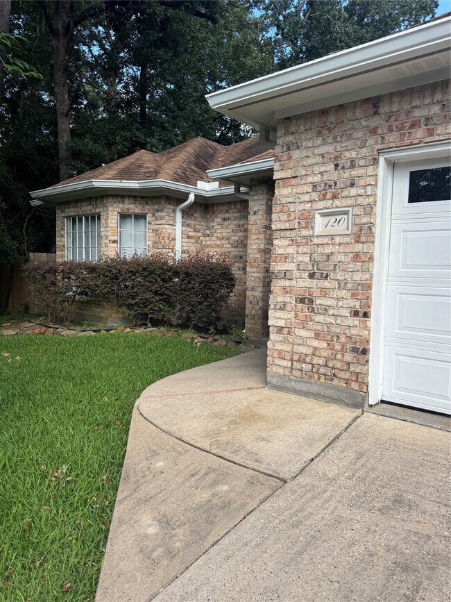 Photo - 120 Hiwon Dr