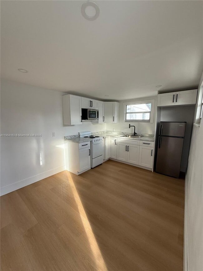 Photo - 5666 Mayo St Unit 1