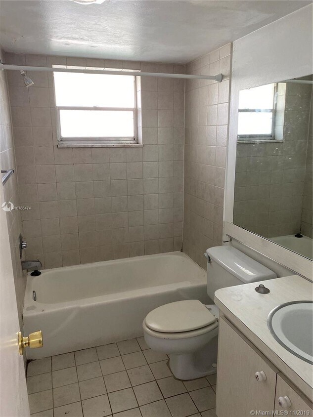 Photo - 950 Hillcrest Dr Unit 109