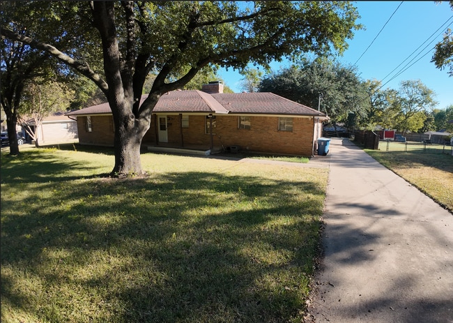 Photo - 106 Jefferson Ave