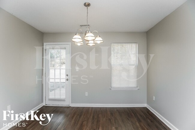 Photo - 308 Summer Cove NW