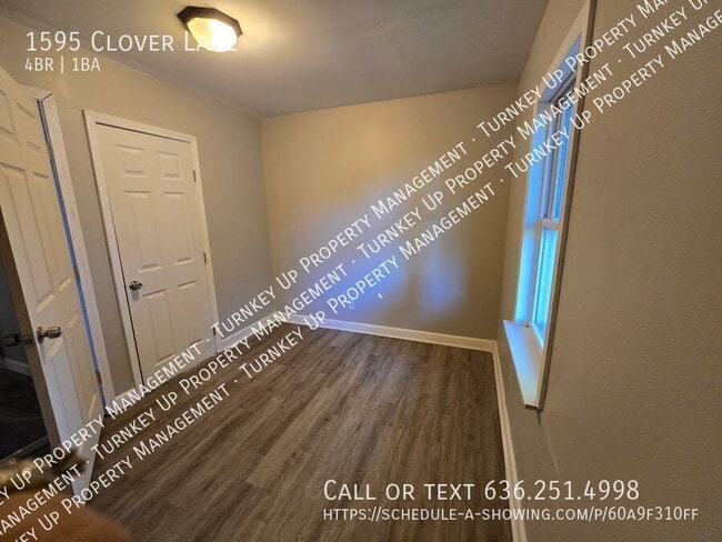 Photo - 1595 Clover Ln