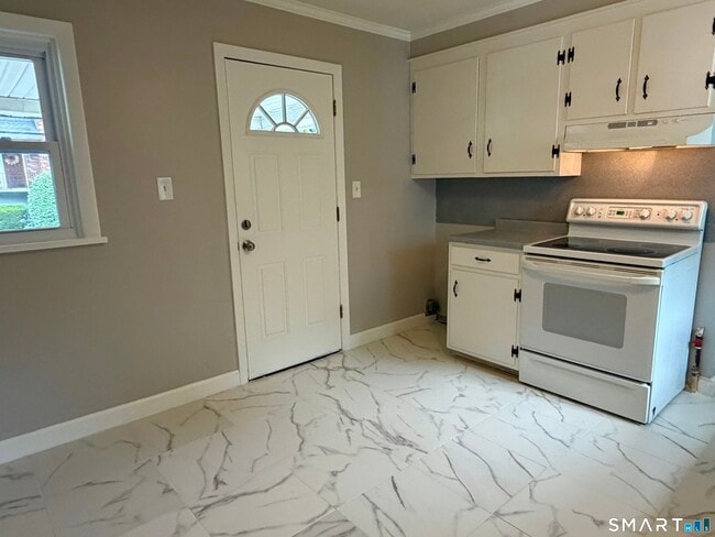 50 Coen St Unit 2