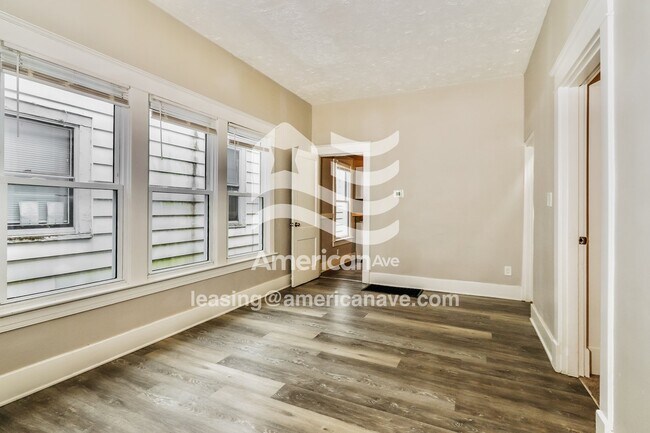 Photo - 2320 W Hill St