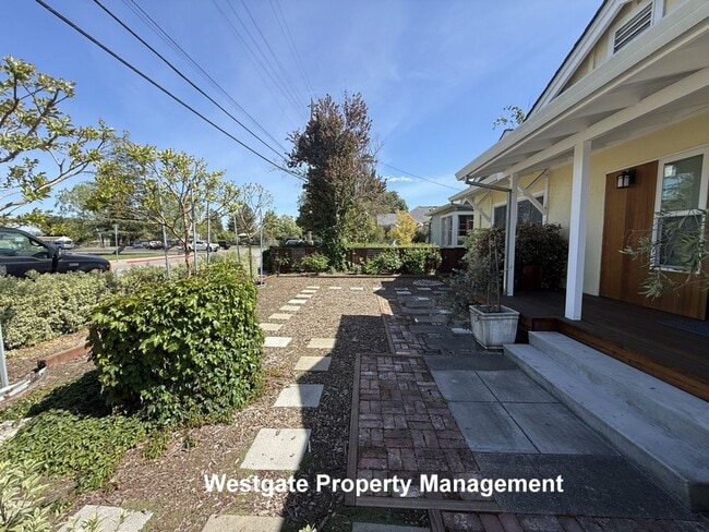 Photo - 220 Payran St Unidad House