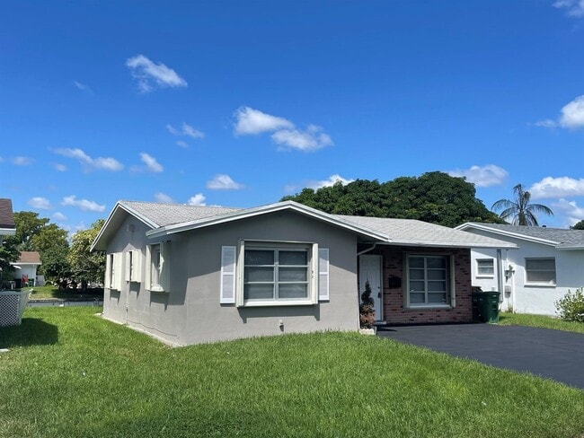 Photo - 5715 NW 72nd Ave