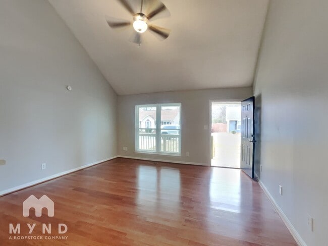 Photo - 6841 Brittany Pl