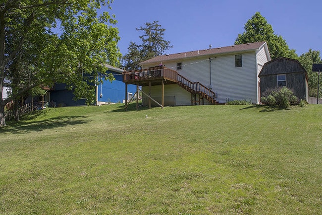 2267 S Alamos Pl