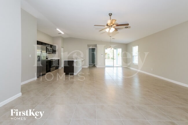 Photo - 310 SW Undallo Rd