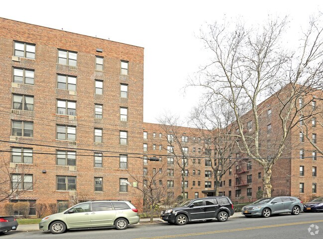 Photo - 140-33 34th Ave