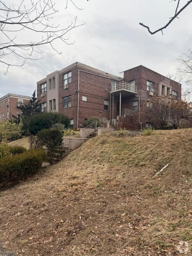 Building Photo - 365 Park Ave Unit 316-316 Rental