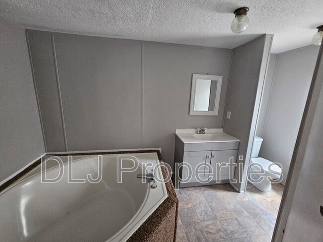 Photo - 934 Eslinger Ct