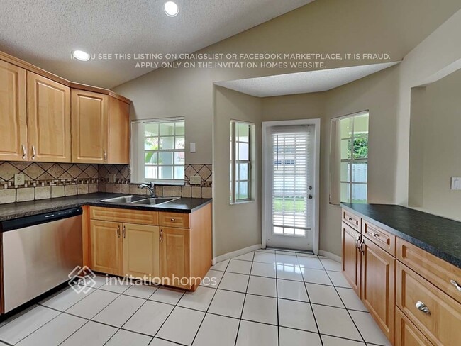 Photo - 265 Somerset Way