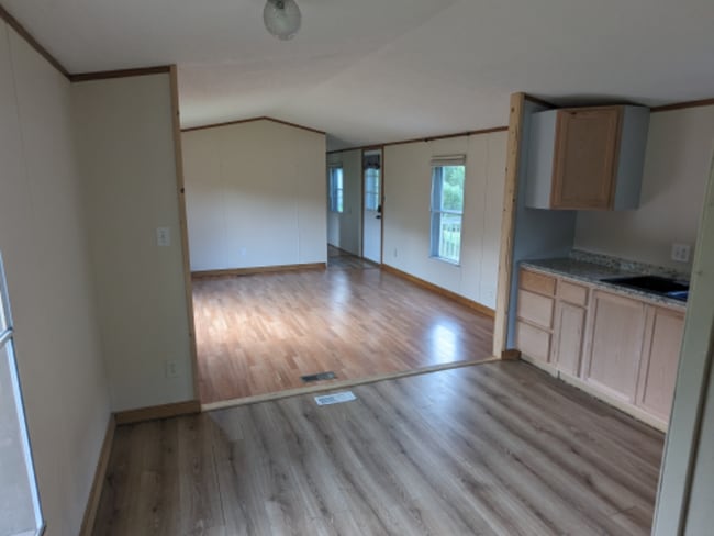 Photo - 291 Moses Ln