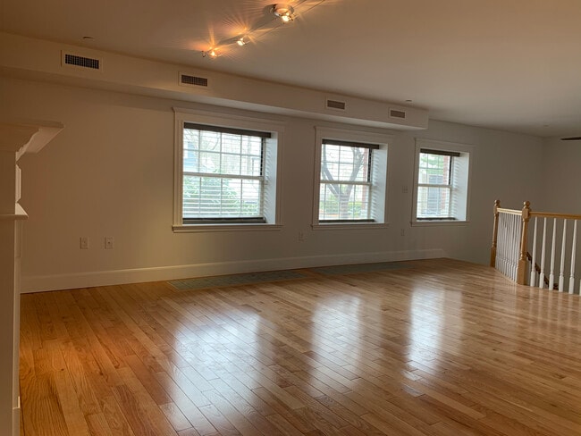 Photo - 52 Sanborn St Unit 4