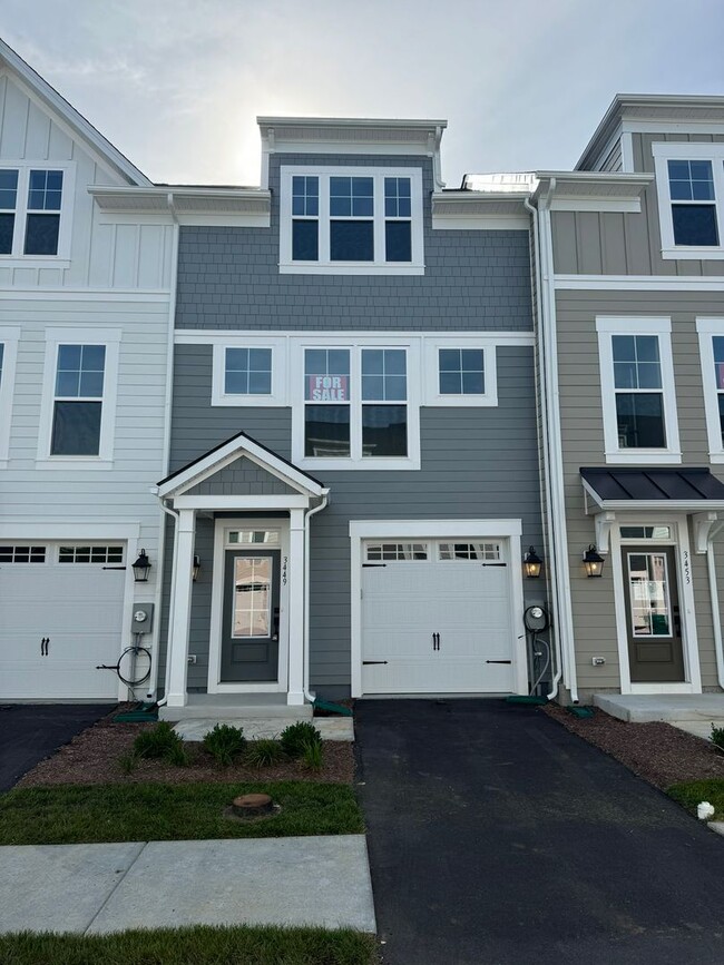 Photo - Townhouse for Rent in Preston Lake