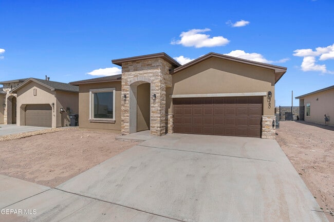 Building Photo - 13653 Baja Vista Ct Rental