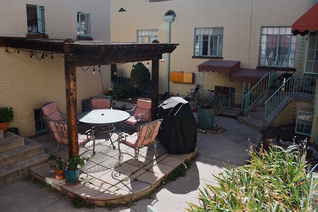 Photo - 485 S Logan St Unit 7