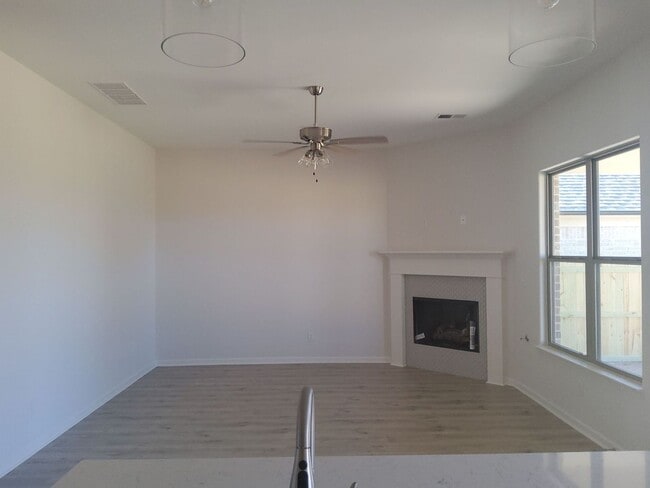 Photo - 190 Green Willow Dr