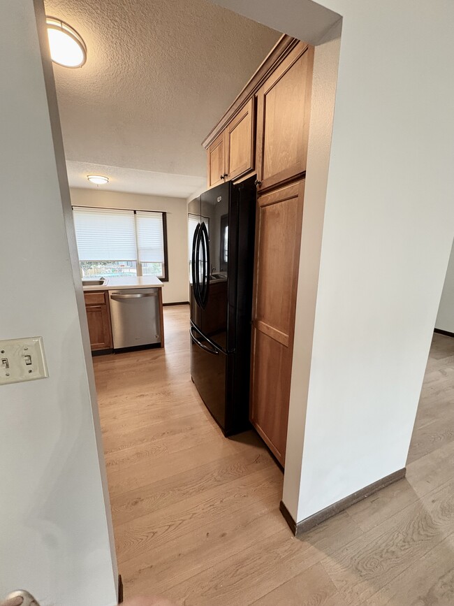 All appliances included - 3885 Tam O Shanter Dr N
