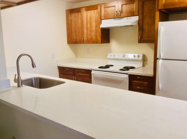 OPEN HOUSE SUNDAY 230-330PM DEC 1, 2019 - 1045 S Jasper St Unit #B