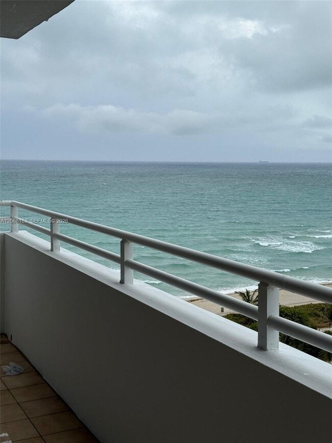 Building Photo - 8911 Collins Ave Unit 1103