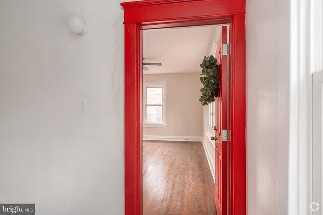 Building Photo - 4317 River Rd NW Unit apt 1