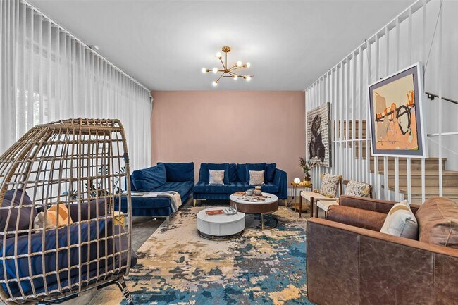 Photo - 5704 Driftwood Dr